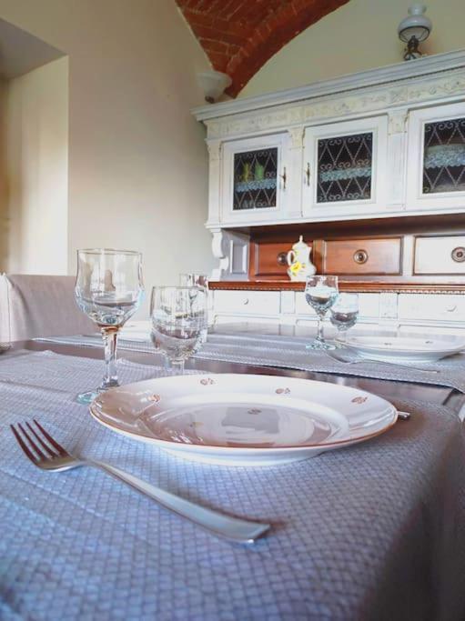 Вилла Casa Caliera Вивероне Экстерьер фото